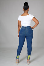 Load image into Gallery viewer, Teyana Jeans